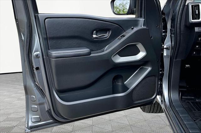 2025 Nissan Frontier King Cab SV 4x2