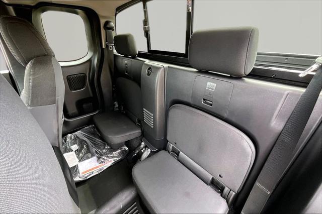 2025 Nissan Frontier King Cab SV 4x2