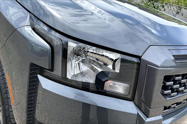 2025 Nissan Frontier King Cab SV 4x2