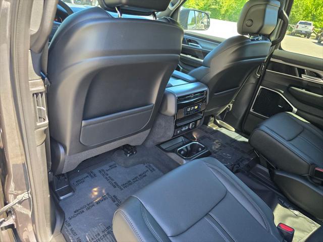 2026 Jeep Grand Wagoneer Limited Reserve 4x4