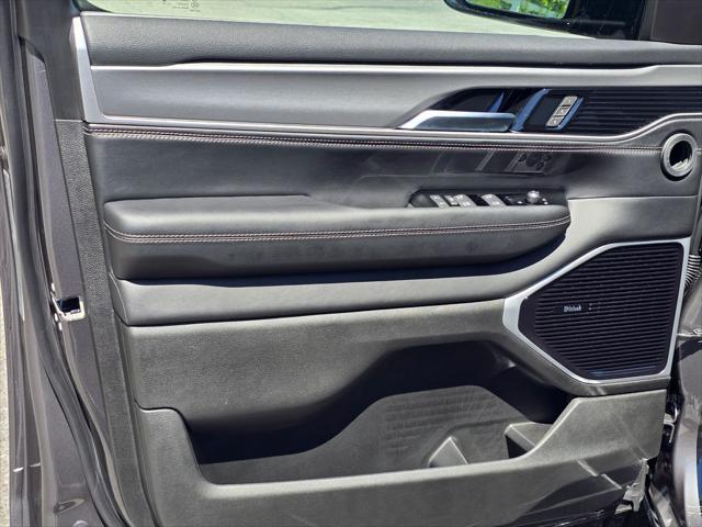 2026 Jeep Grand Wagoneer Limited Reserve 4x4