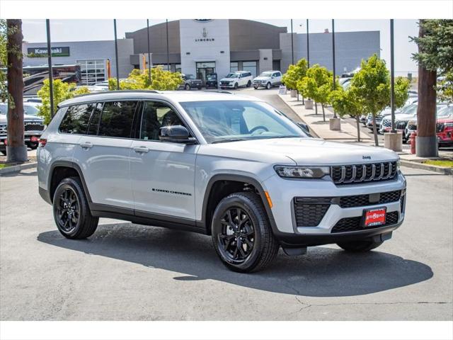2026 Jeep Grand Cherokee L GRAND CHEROKEE L LAREDO ALTITUDE 4X4