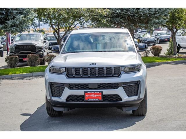 2026 Jeep Grand Cherokee L GRAND CHEROKEE L LAREDO ALTITUDE 4X4