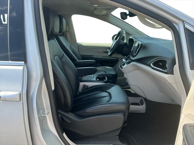 Used 2024 Chrysler Pacifica Touring L For Sale in Muscle Shoals, AL