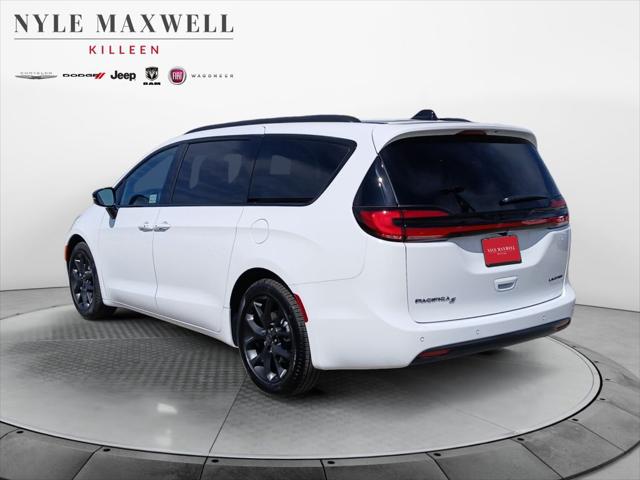 2027 Chrysler Pacifica Limited