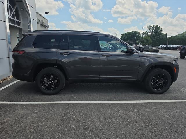 2026 Jeep Grand Cherokee L GRAND CHEROKEE L LAREDO ALTITUDE 4X4 2026 Jeep Grand Cherokee L GRAND CHEROKEE L LAREDO ALTITUDE 4X4