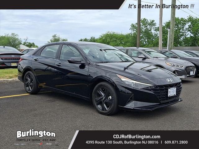 2023 Hyundai Elantra SEL 2023 Hyundai Elantra SEL