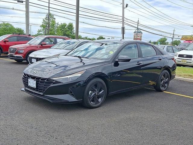 2023 Hyundai Elantra SEL 2023 Hyundai Elantra SEL