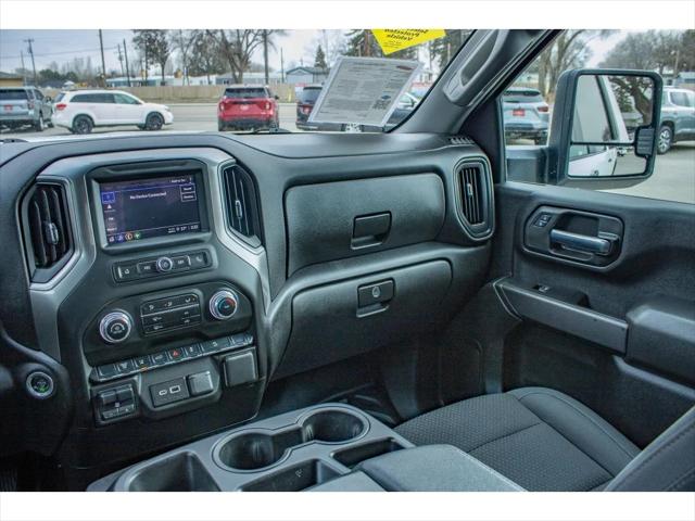 2025 GMC Sierra 3500HD 4WD Crew Cab Long Bed Pro