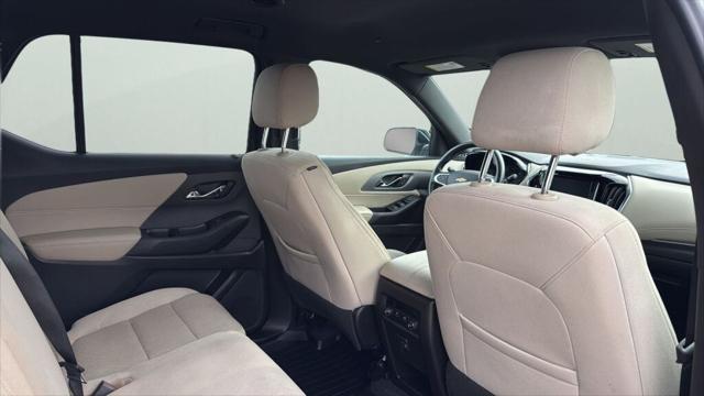 2022 Chevrolet Traverse FWD LS