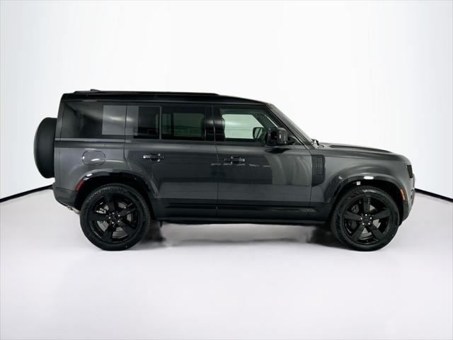 2026 Land Rover Defender P400 X-Dynamic SE
