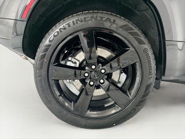 2026 Land Rover Defender P400 X-Dynamic SE
