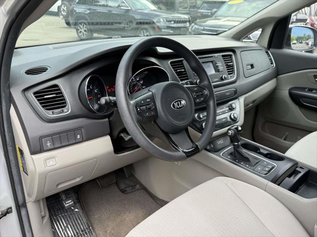 2016 Kia Sedona LX