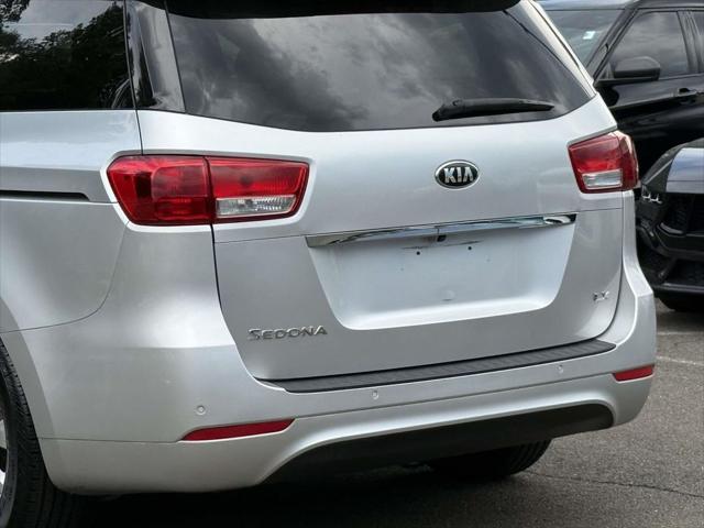 2016 Kia Sedona LX