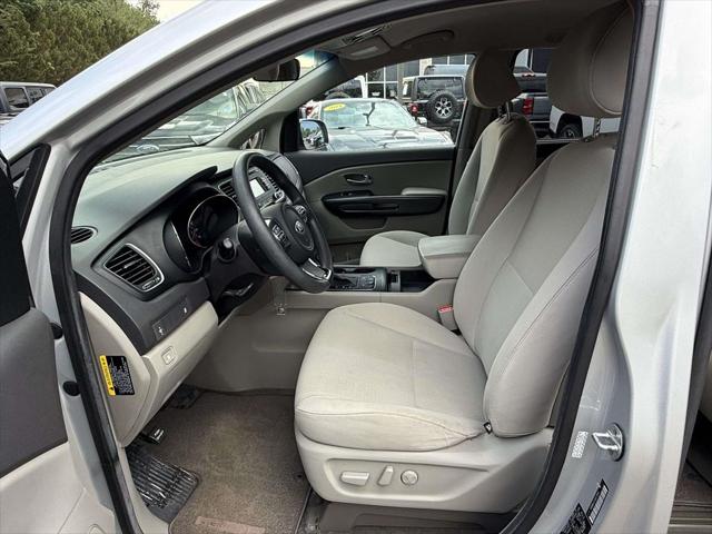 2016 Kia Sedona LX