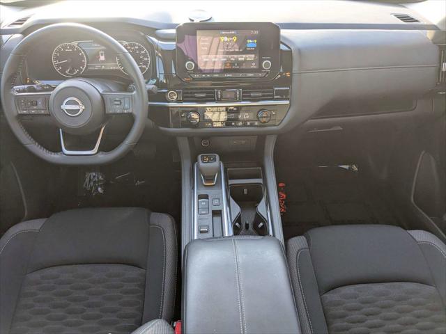 2024 Nissan Pathfinder SV FWD
