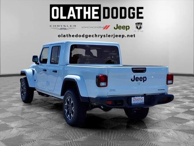 2026 Jeep Gladiator GLADIATOR SAHARA 4X4 2026 Jeep Gladiator GLADIATOR SAHARA 4X4