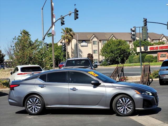 2023 Nissan Altima SV FWD