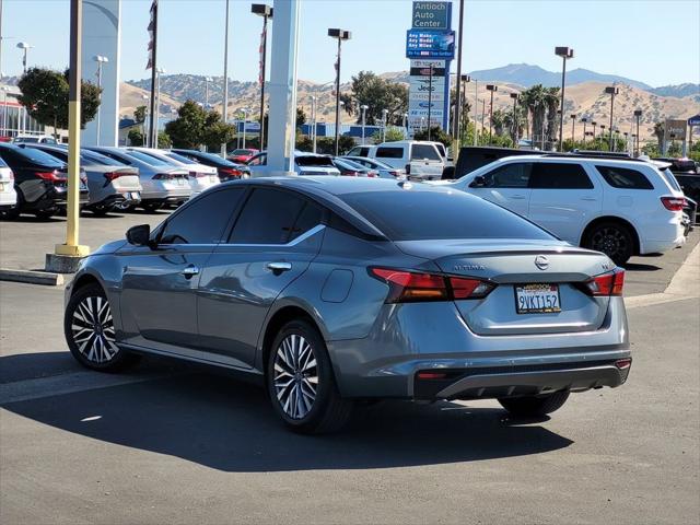 2023 Nissan Altima SV FWD