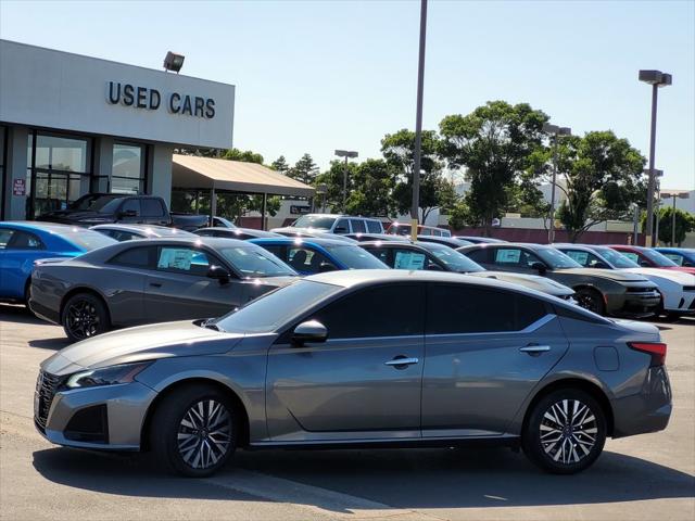 2023 Nissan Altima SV FWD