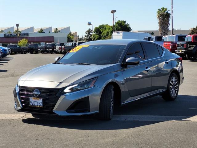 2023 Nissan Altima SV FWD