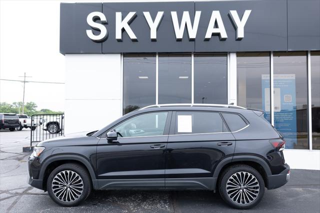 2025 Volkswagen Taos 1.5T SE