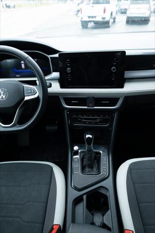 2025 Volkswagen Taos 1.5T SE