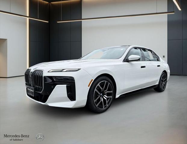 2025 BMW 740i xDrive