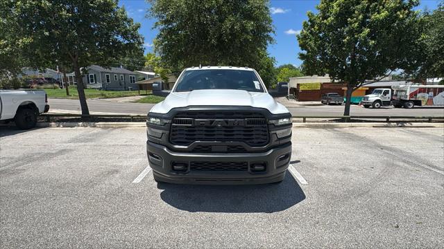 2026 RAM Ram 3500 Chassis Cab RAM 3500 TRADESMAN CREW CAB CHASSIS 4X4 60 CA