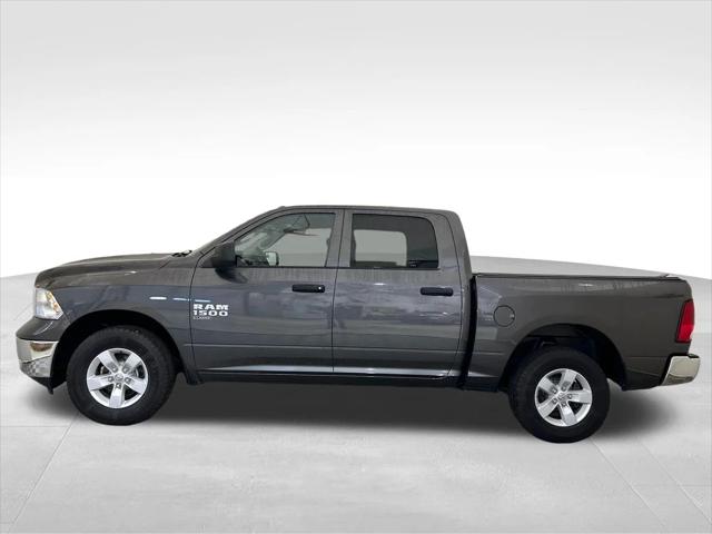2022 RAM 1500 Classic SLT Crew Cab 4x4 57 Box 2022 RAM 1500 Classic SLT Crew Cab 4x4 57 Box