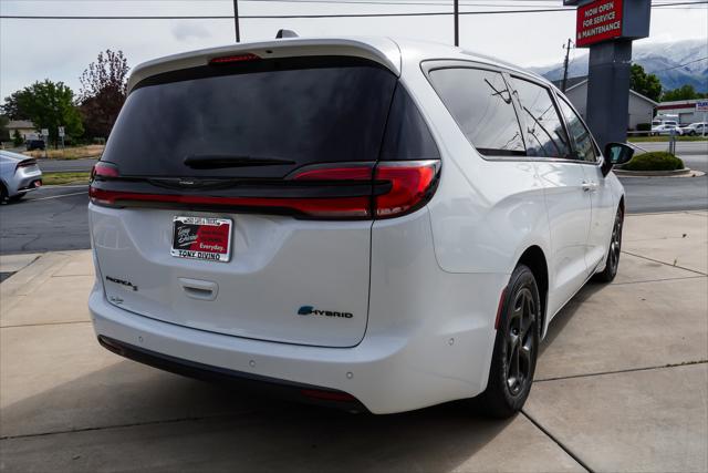 2023 Chrysler Pacifica Hybrid Limited