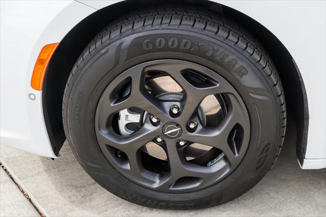 2023 Chrysler Pacifica Hybrid Limited