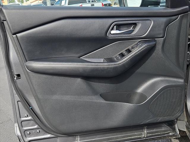 2025 Nissan Rogue SV FWD