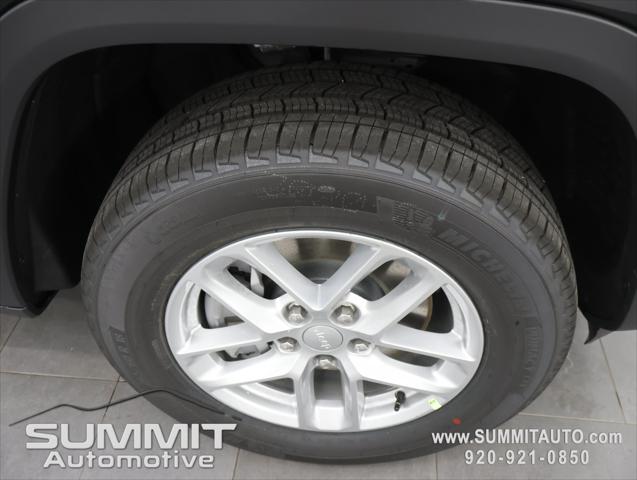 2026 Jeep Grand Cherokee L GRAND CHEROKEE L LAREDO X 4X4