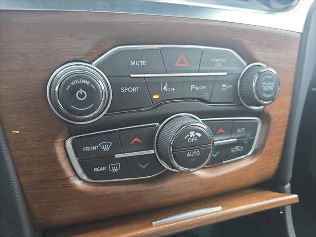 2018 Chrysler 300 300C