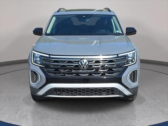 2024 Volkswagen Atlas 2.0T Peak Edition SE w/Technology