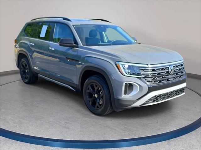 2024 Volkswagen Atlas 2.0T Peak Edition SE w/Technology