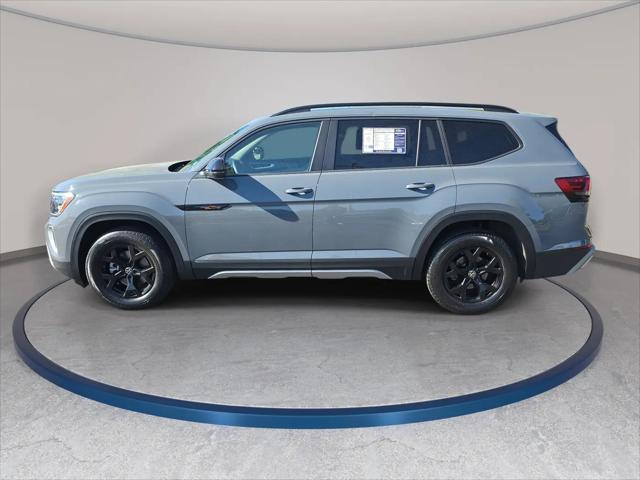 2024 Volkswagen Atlas 2.0T Peak Edition SE w/Technology