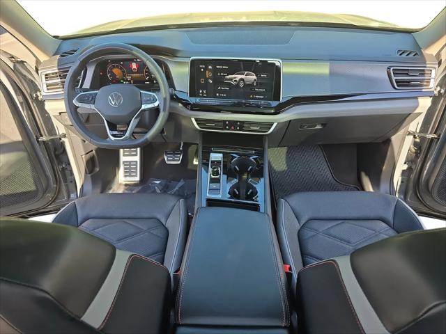 2024 Volkswagen Atlas 2.0T Peak Edition SE w/Technology