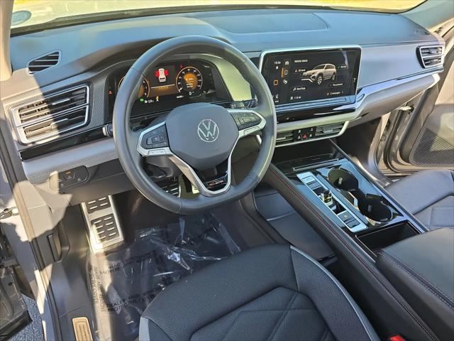 2024 Volkswagen Atlas 2.0T Peak Edition SE w/Technology
