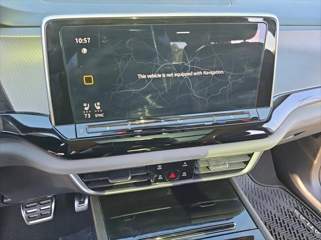 2024 Volkswagen Atlas 2.0T Peak Edition SE w/Technology
