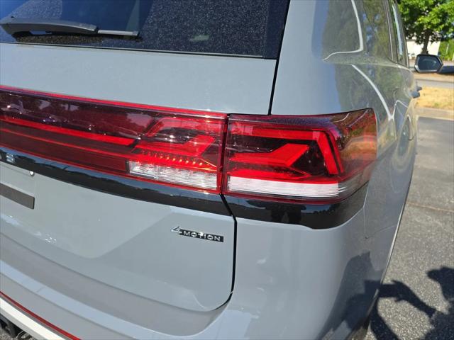 2024 Volkswagen Atlas 2.0T Peak Edition SE w/Technology