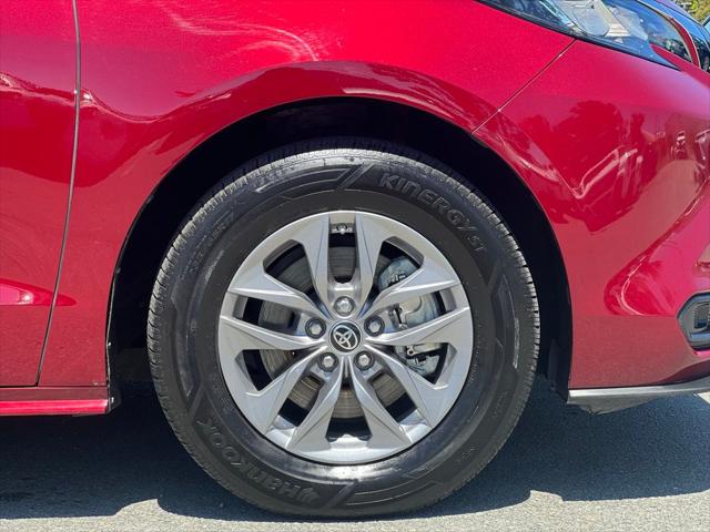 2023 Toyota Sienna LE