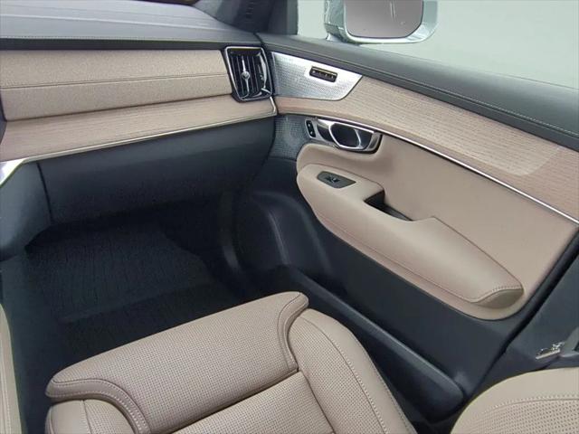 2026 Volvo XC90 Ultra, B6 AWD Gas mild hybrid, Gasoline, Bright, 7 Seats