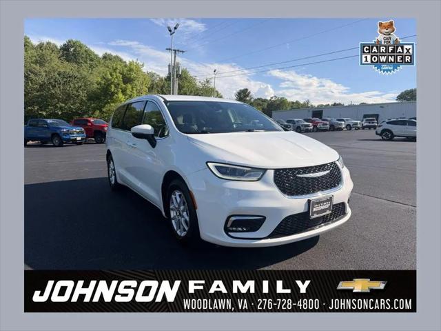 2023 Chrysler Pacifica Touring L for sale in Woodlawn, VA