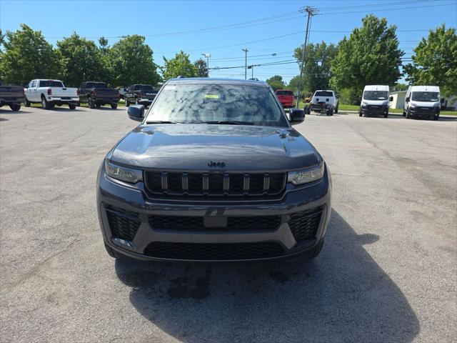 2026 Jeep Grand Cherokee L GRAND CHEROKEE L LAREDO ALTITUDE 4X4