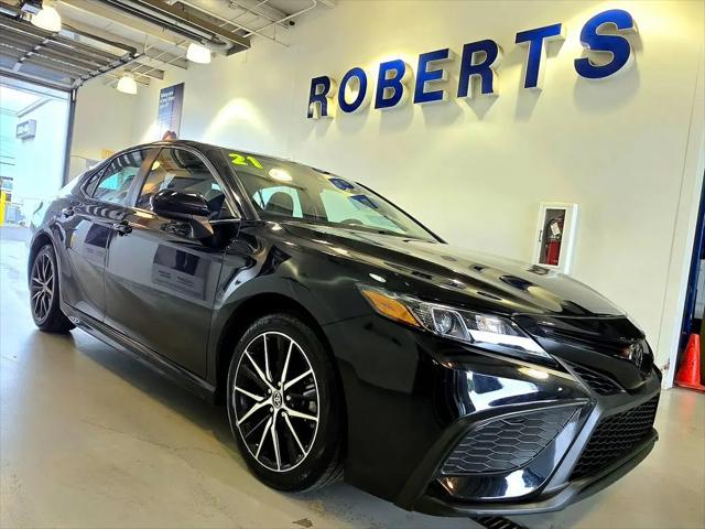 2021 Toyota Camry SE