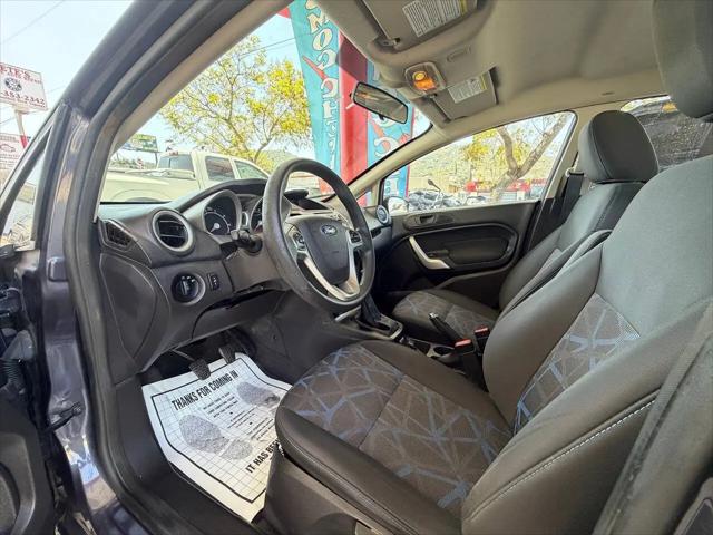 2012 Ford Fiesta SE
