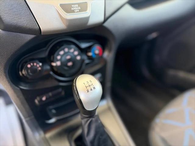 2012 Ford Fiesta SE