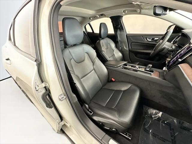 2022 Volvo S60 B5 Momentum